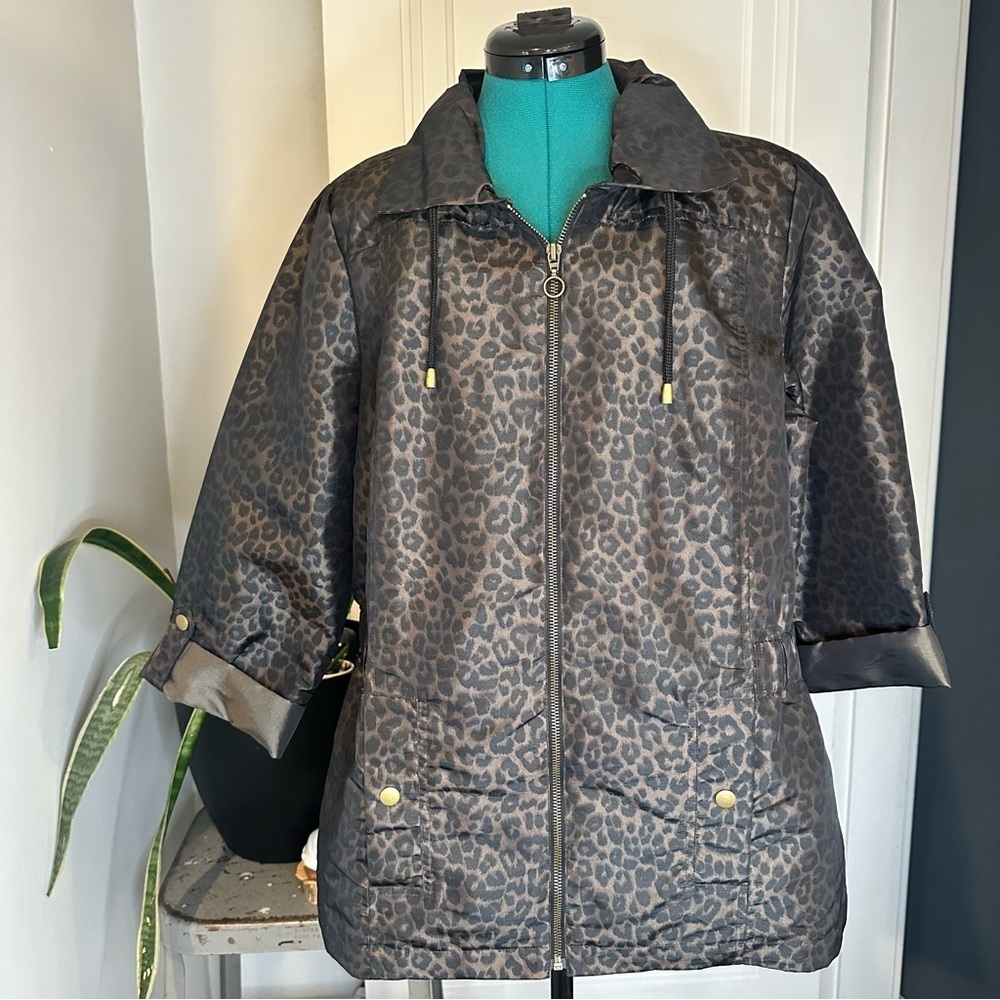 Laura Ashley Dark Leopard Print windbreaker 3/4 sleeve Jacket